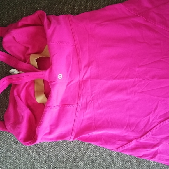 Lululemon tank - Picture 2 of 2